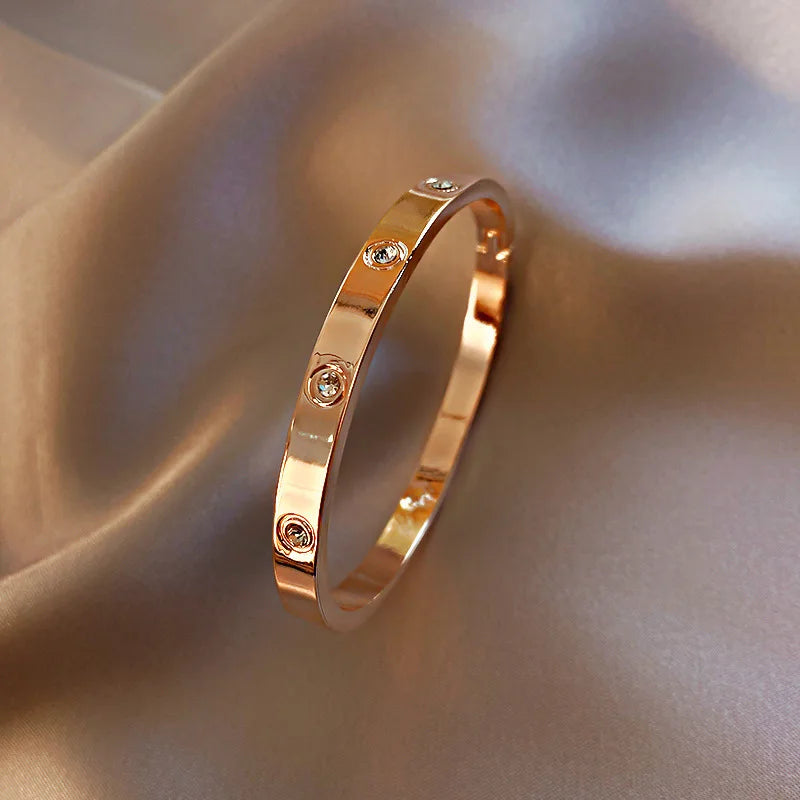 Beautiful Lovers Bracelets Woman Stainless Steel Bangles Bracelets Cubic Zirconia Golden Woman Jewelry Gifts