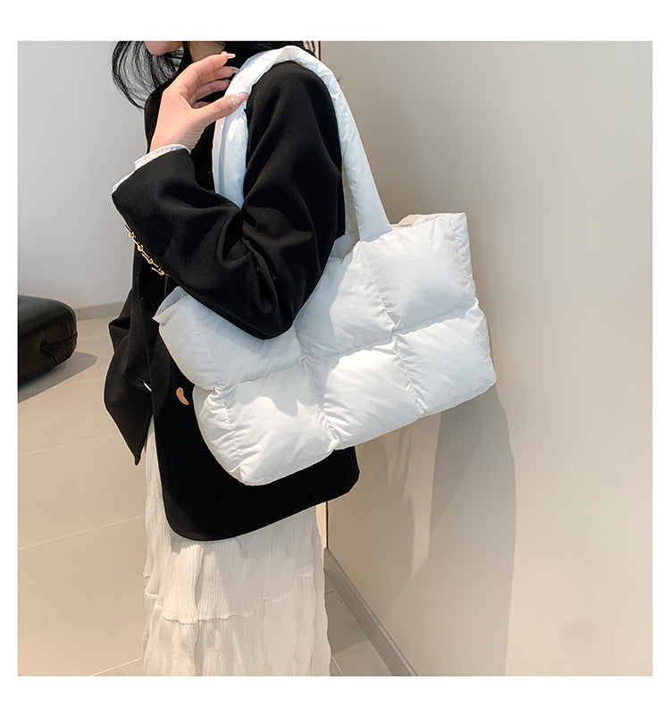 Women Tote Handbags Quilted Plaid Bag Retro Trendy Checkered Waterproof Shoulder Bag Solid Color Winter Soft Large Capacity Bags