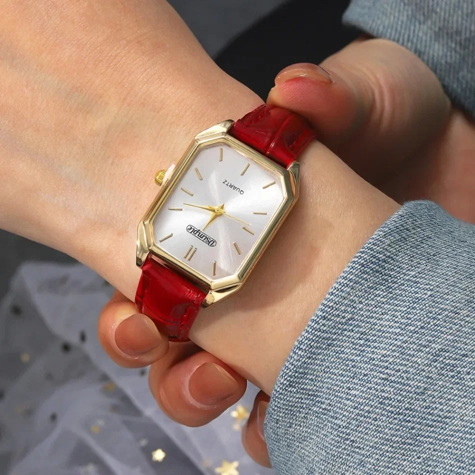 Aurajutt Elegant Square Leather Watch