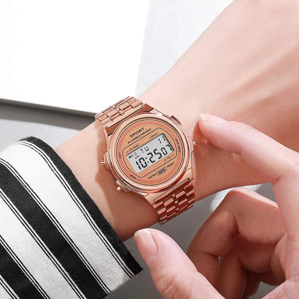 Light-luxury Women Watches Set Ladies Electronic Wristwatch with Bracelet Retro Style LED Digital Display Sports Clock