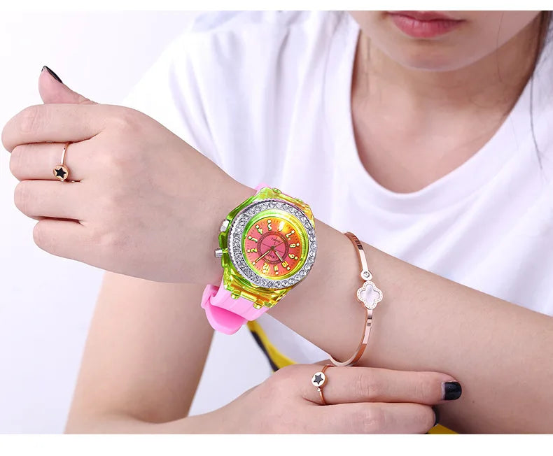 LED Light Flash Luminous Watches Women Men Boys Girls Silicone Wrist Watch Fashion Rhinestone Clock Kids Children Relogio Saati