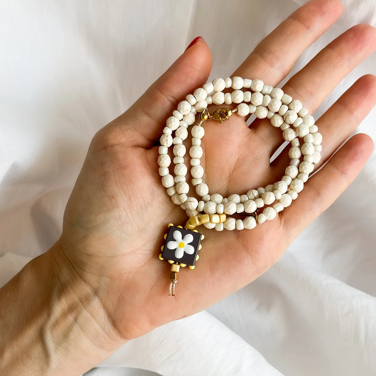 White Turquoise Bead Necklace with Heart Glass Pendant
