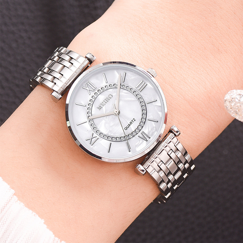 Aurajutt Crystal Diamond Bracelet Watch