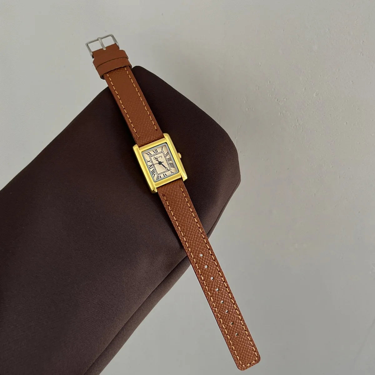 Aurajutt Petite Square Retro Watch