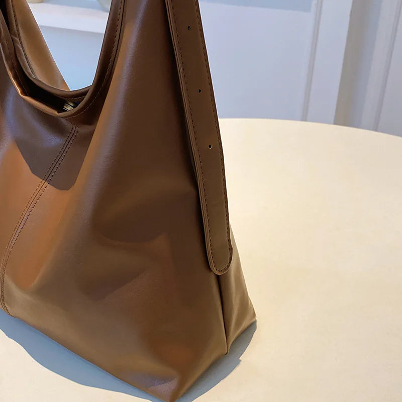 New Retro Tote Bag for Women Large Shoulder Bag Simple Commuter Bag Handmade Tote