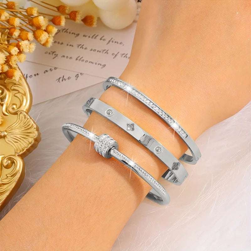3-Piece Set of Exquisite and Stylish Stainless Steel Bracelets, Classic and Versatile, Perfect for Casual Wear and Party Outfits