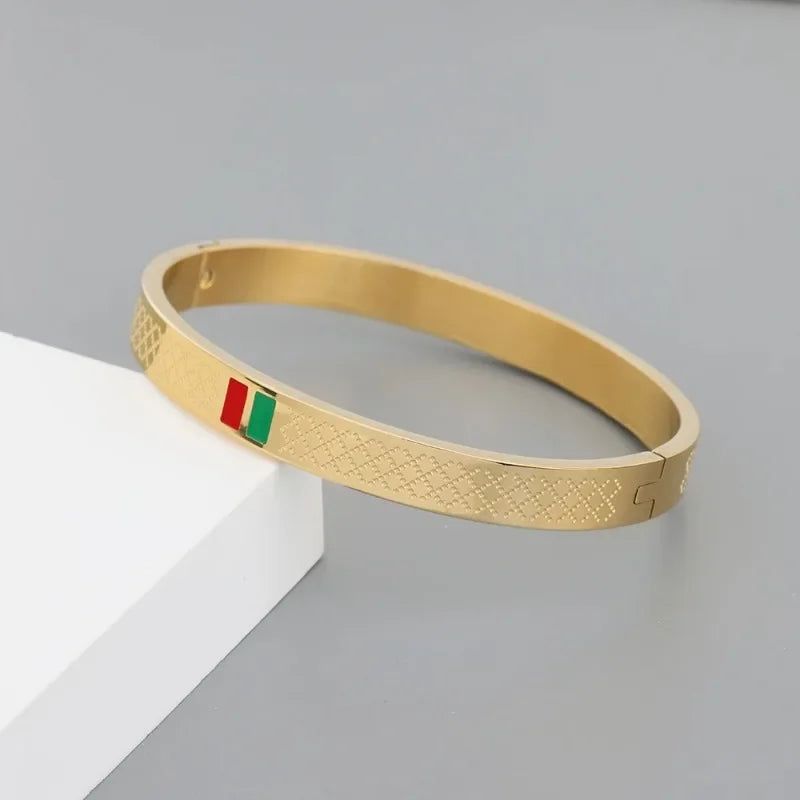 Man And Women's Trendy Bangle Stainless Steel Hand Jewelry Light Luxury Bracelets For Couple And lovers Gift Simple & Elegant