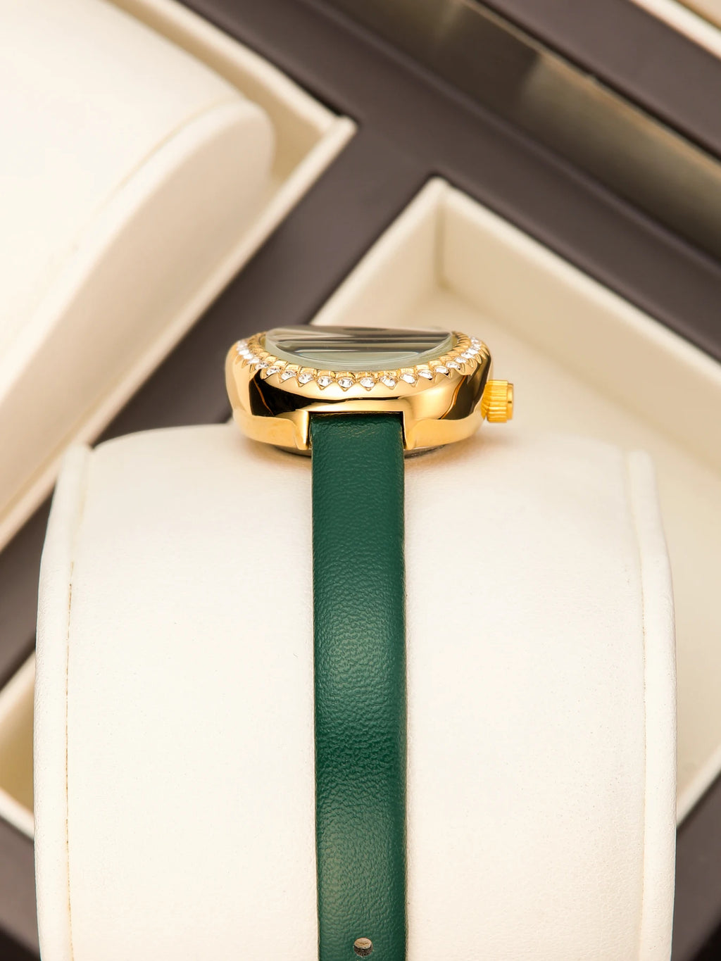 YaLaLuSi Luxury Ladies’ Watch with Rhinestone-Trimmed Oval Dial, Leather Strap and Water-Resistant Quartz Movement