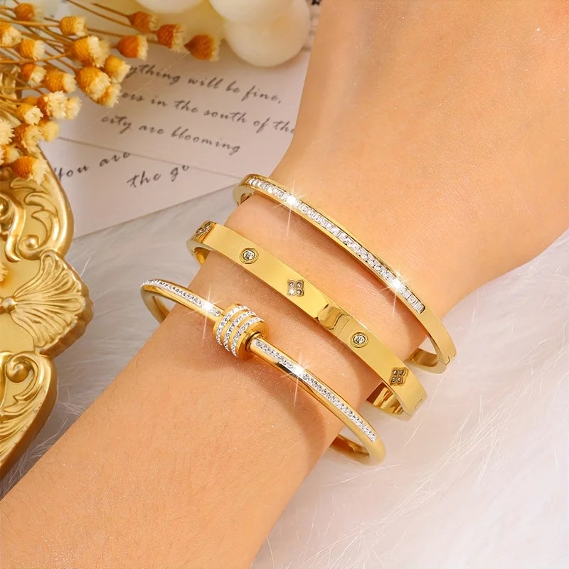 3-Piece Set of Exquisite and Stylish Stainless Steel Bracelets, Classic and Versatile, Perfect for Casual Wear and Party Outfits