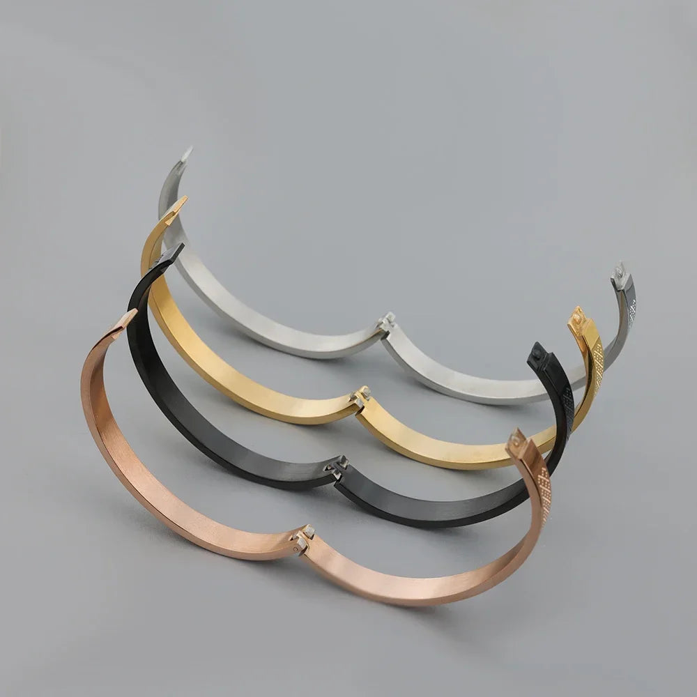 Man And Women's Trendy Bangle Stainless Steel Hand Jewelry Light Luxury Bracelets For Couple And lovers Gift Simple & Elegant