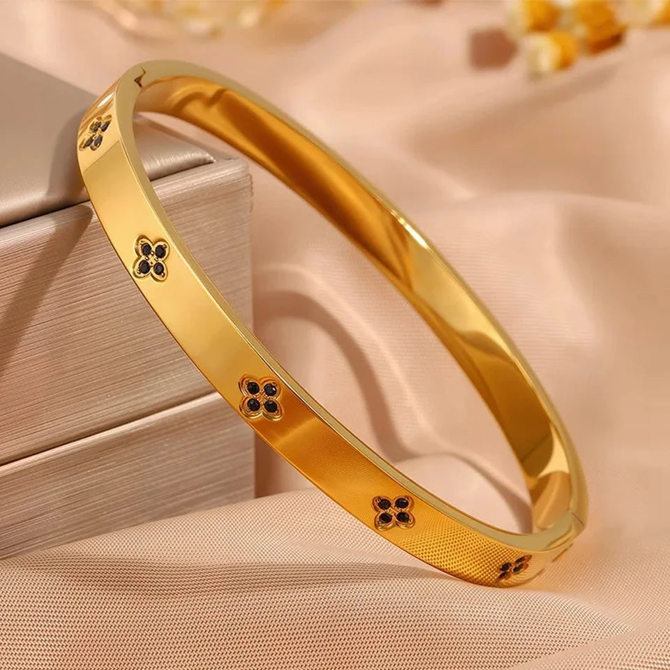 ZAKOL Stackable Zirconia Bangle Bracelet Set
