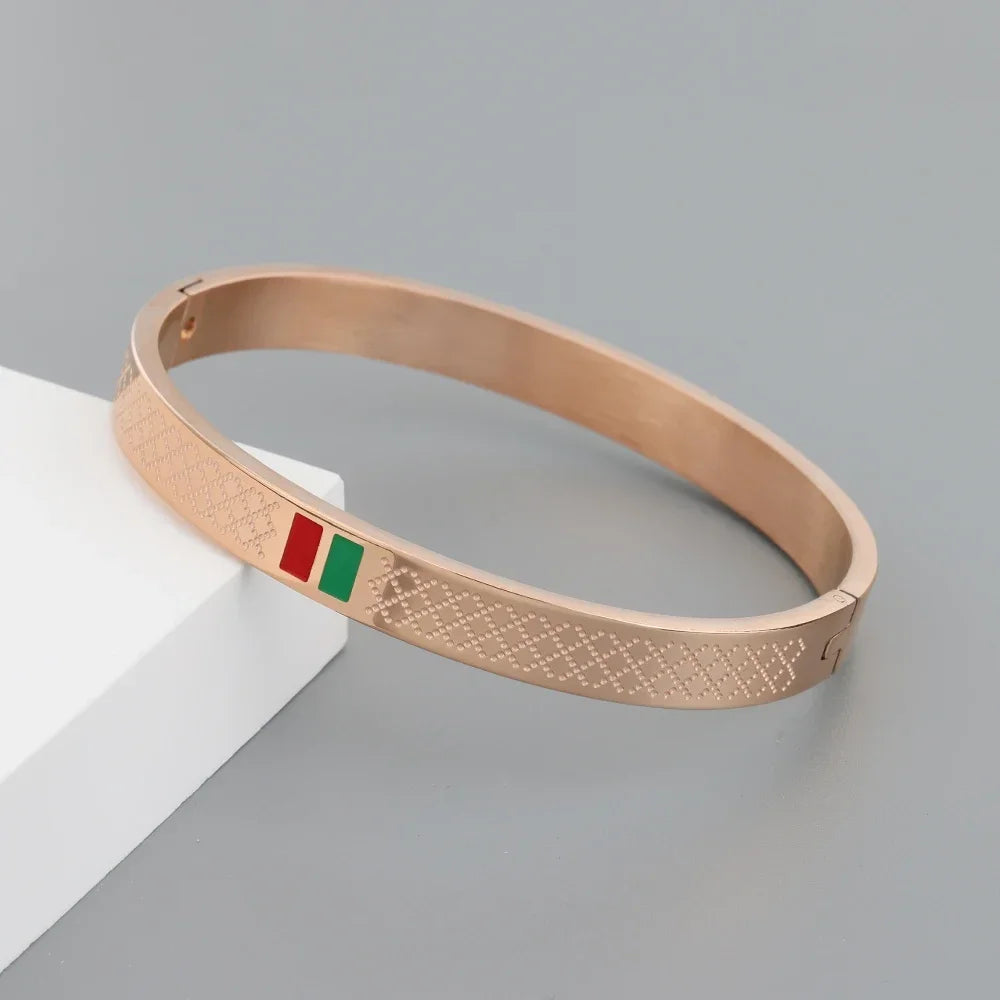 Man And Women's Trendy Bangle Stainless Steel Hand Jewelry Light Luxury Bracelets For Couple And lovers Gift Simple & Elegant