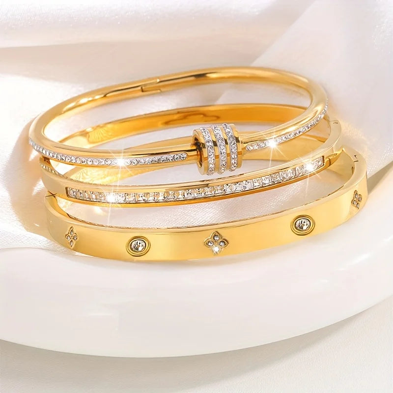 3-Piece Set of Exquisite and Stylish Stainless Steel Bracelets, Classic and Versatile, Perfect for Casual Wear and Party Outfits