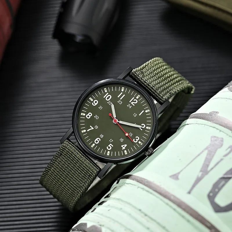 Aurajutt Big Dial Luminous Watch