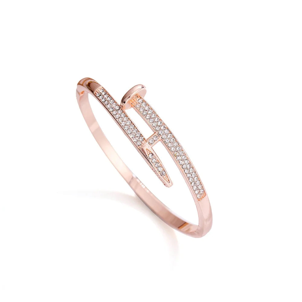 Luxury Fashion Bracelet for Women Plate Jewelry Accessory Stylish Women's Arm Candy