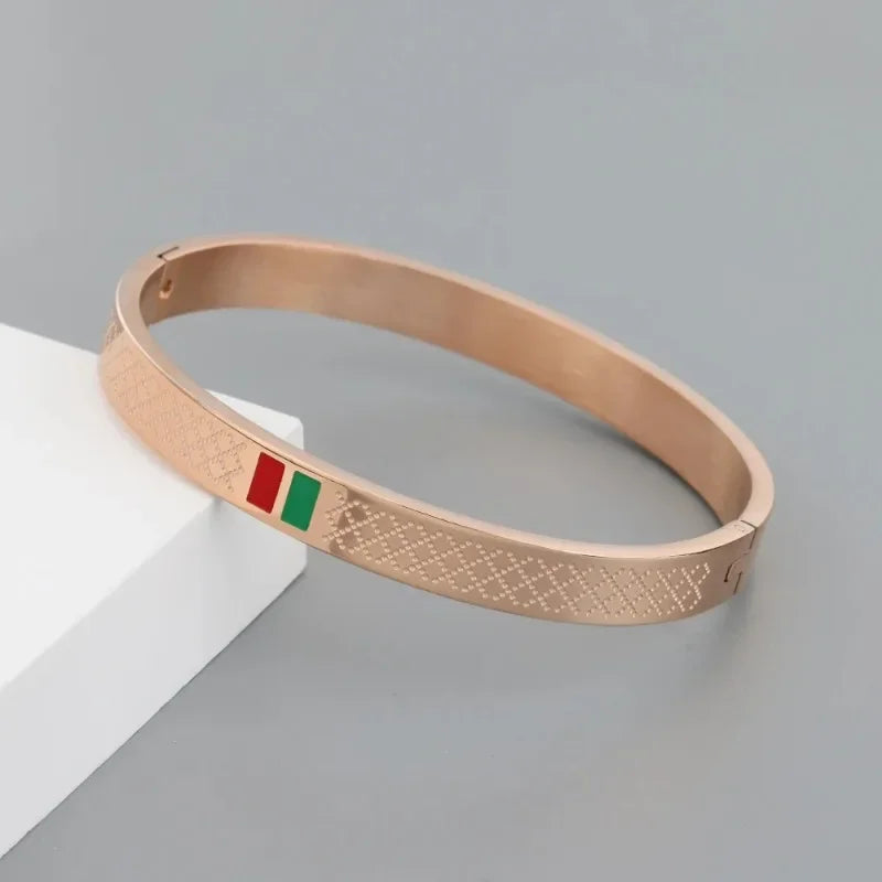 Man And Women's Trendy Bangle Stainless Steel Hand Jewelry Light Luxury Bracelets For Couple And lovers Gift Simple & Elegant
