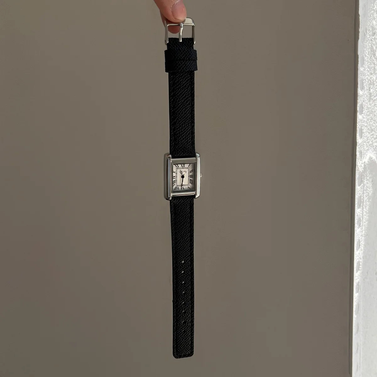 Aurajutt Petite Square Retro Watch