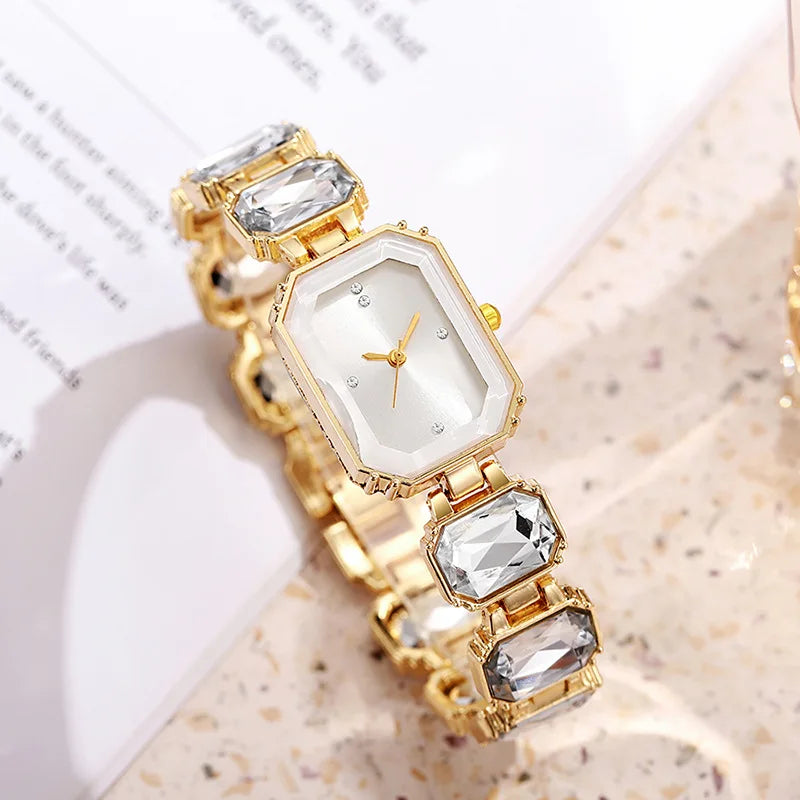 Aurajutt Ladies Square Fashion Watch
